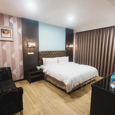 The Riverside Hotel Fashion Kaohsiung Esterno foto