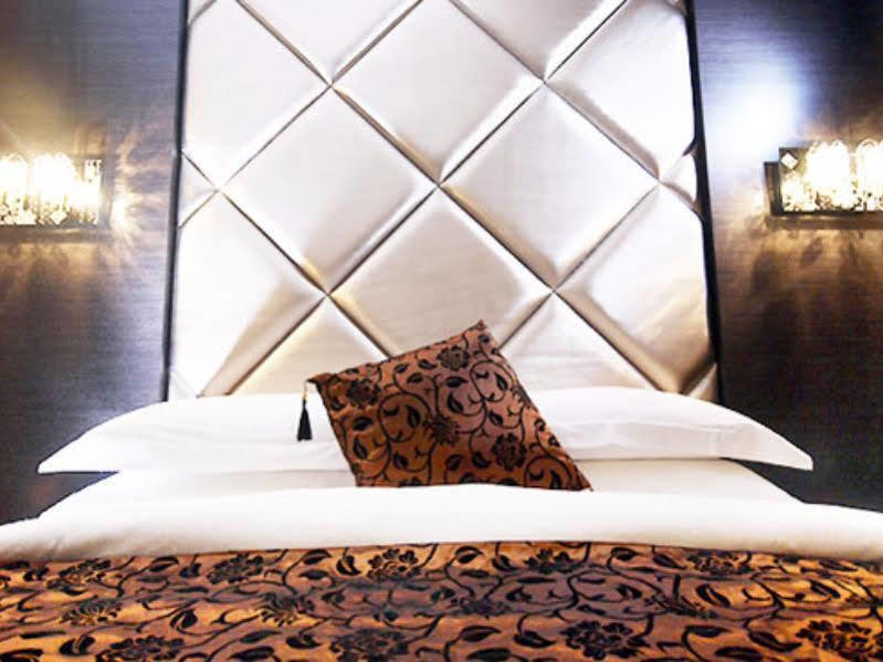 The Riverside Hotel Fashion Kaohsiung Esterno foto