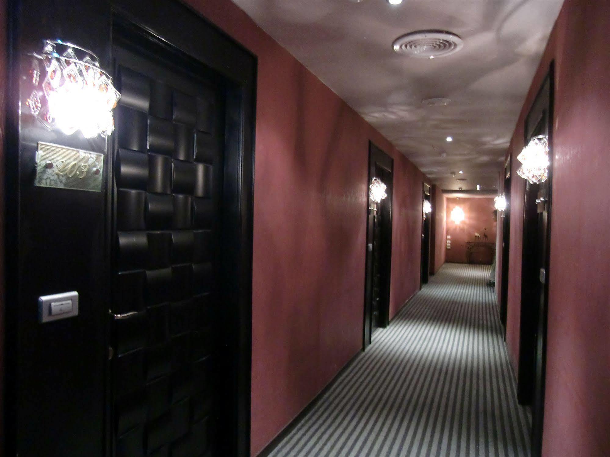 The Riverside Hotel Fashion Kaohsiung Esterno foto