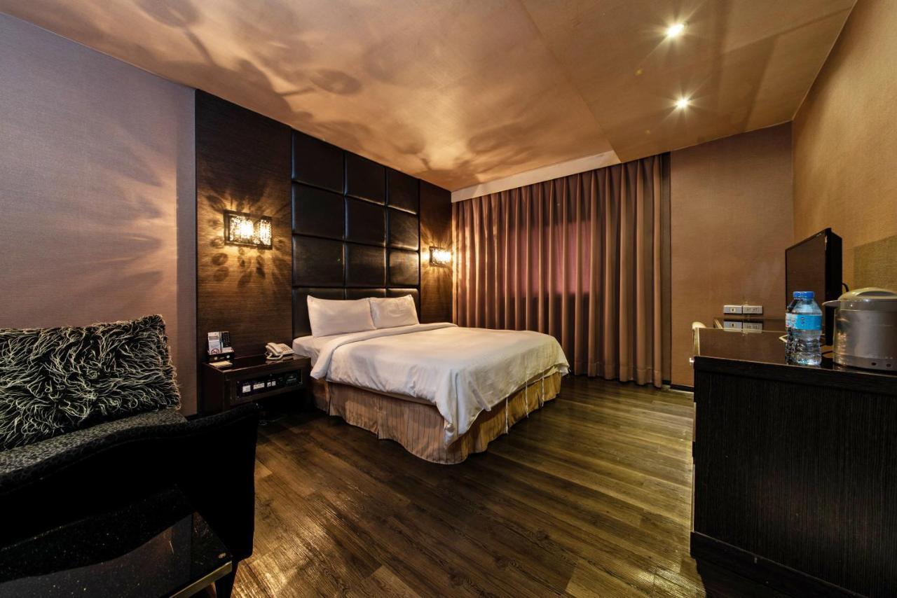 The Riverside Hotel Fashion Kaohsiung Esterno foto
