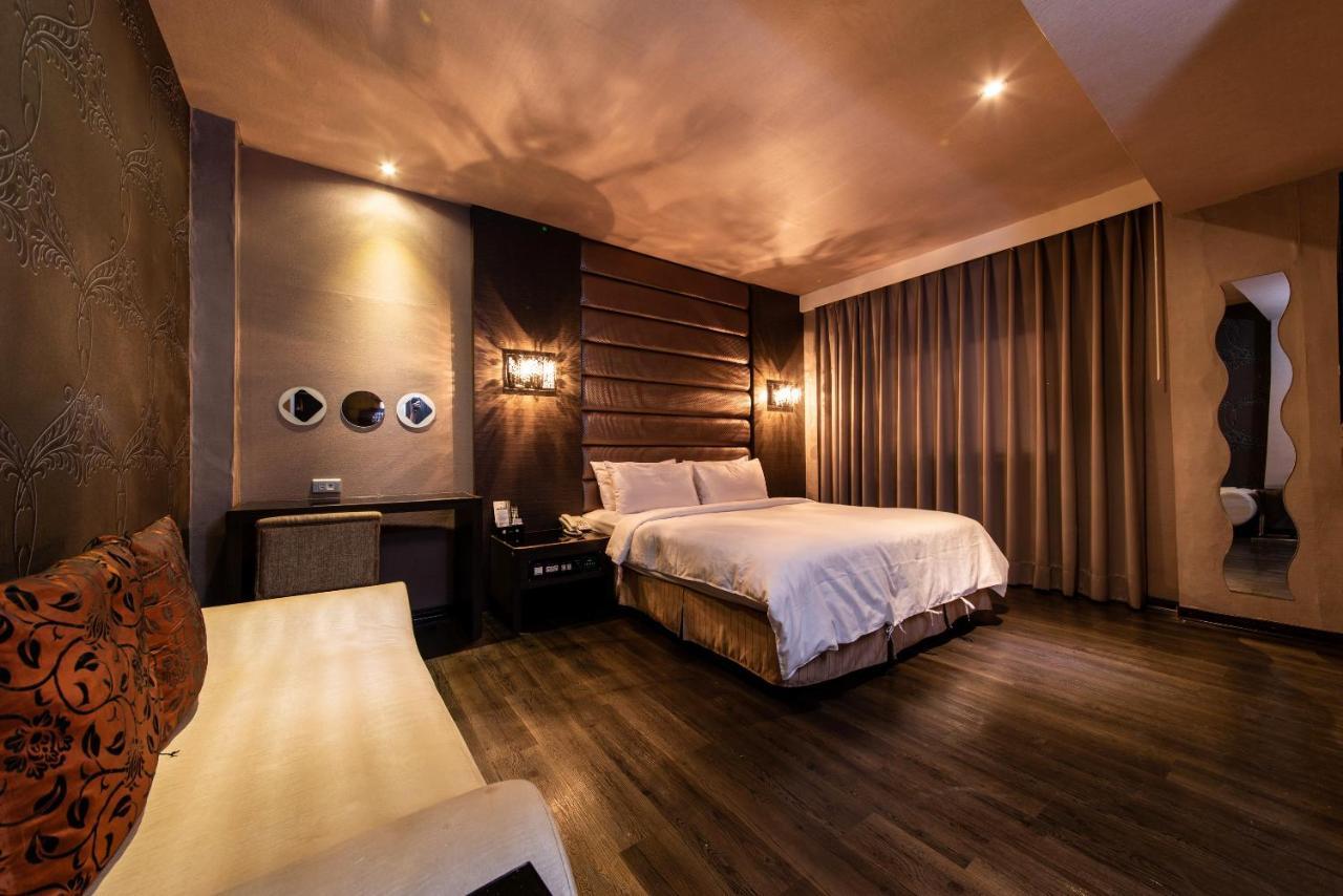 The Riverside Hotel Fashion Kaohsiung Esterno foto