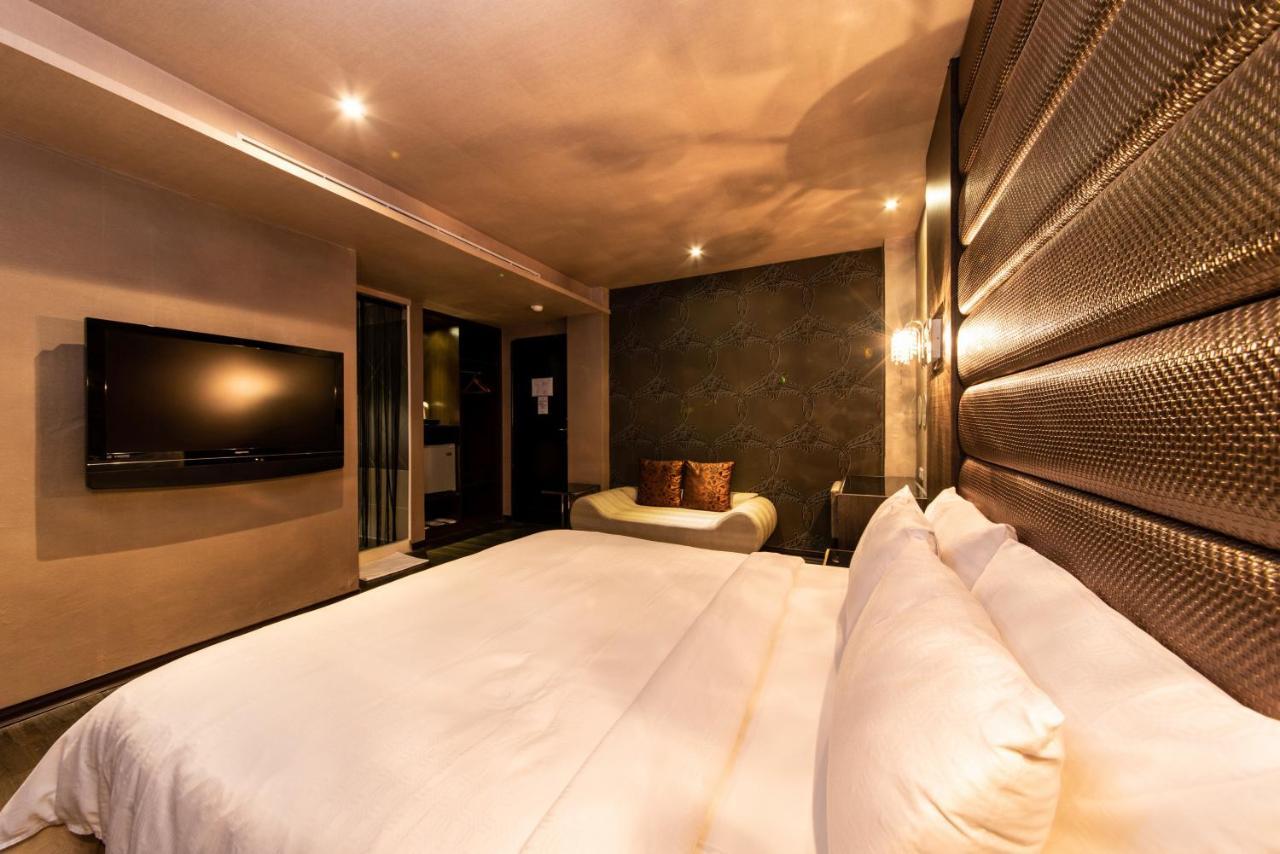 The Riverside Hotel Fashion Kaohsiung Esterno foto