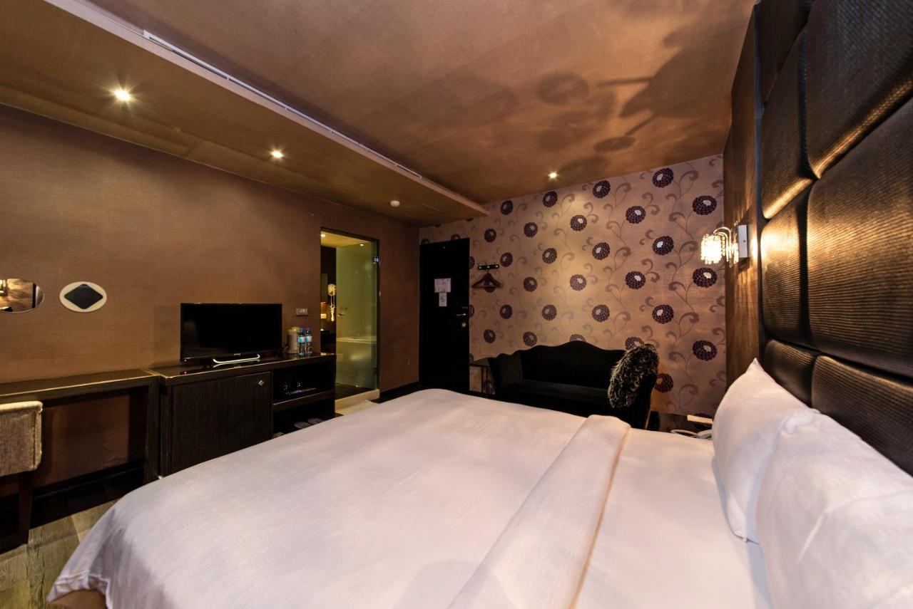 The Riverside Hotel Fashion Kaohsiung Esterno foto